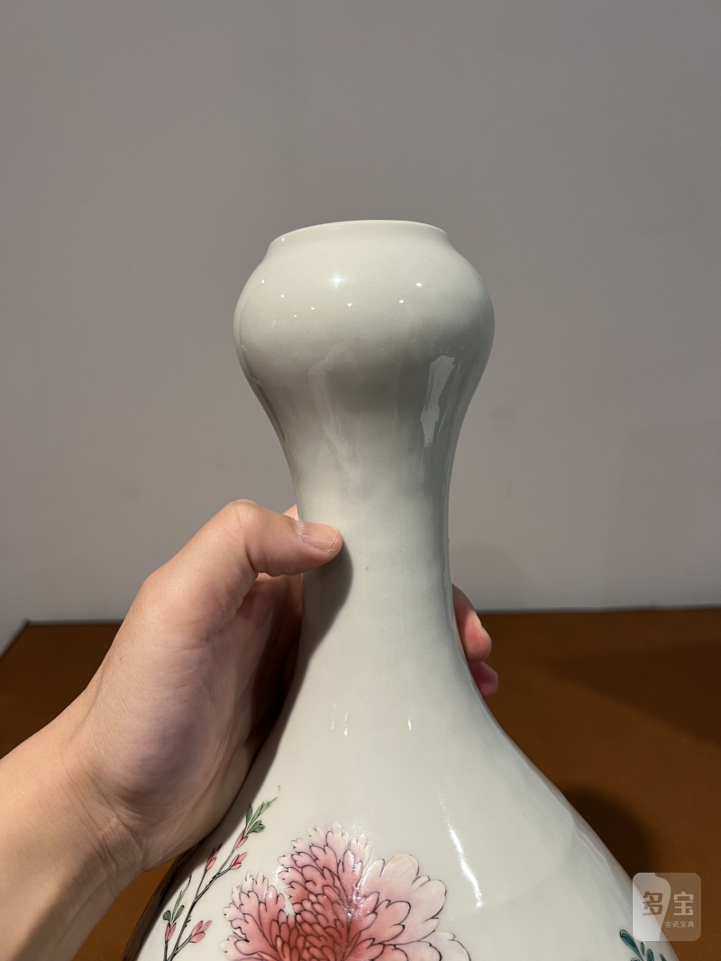 清雍正 粉彩花鸟纹蒜头瓶 - 图9